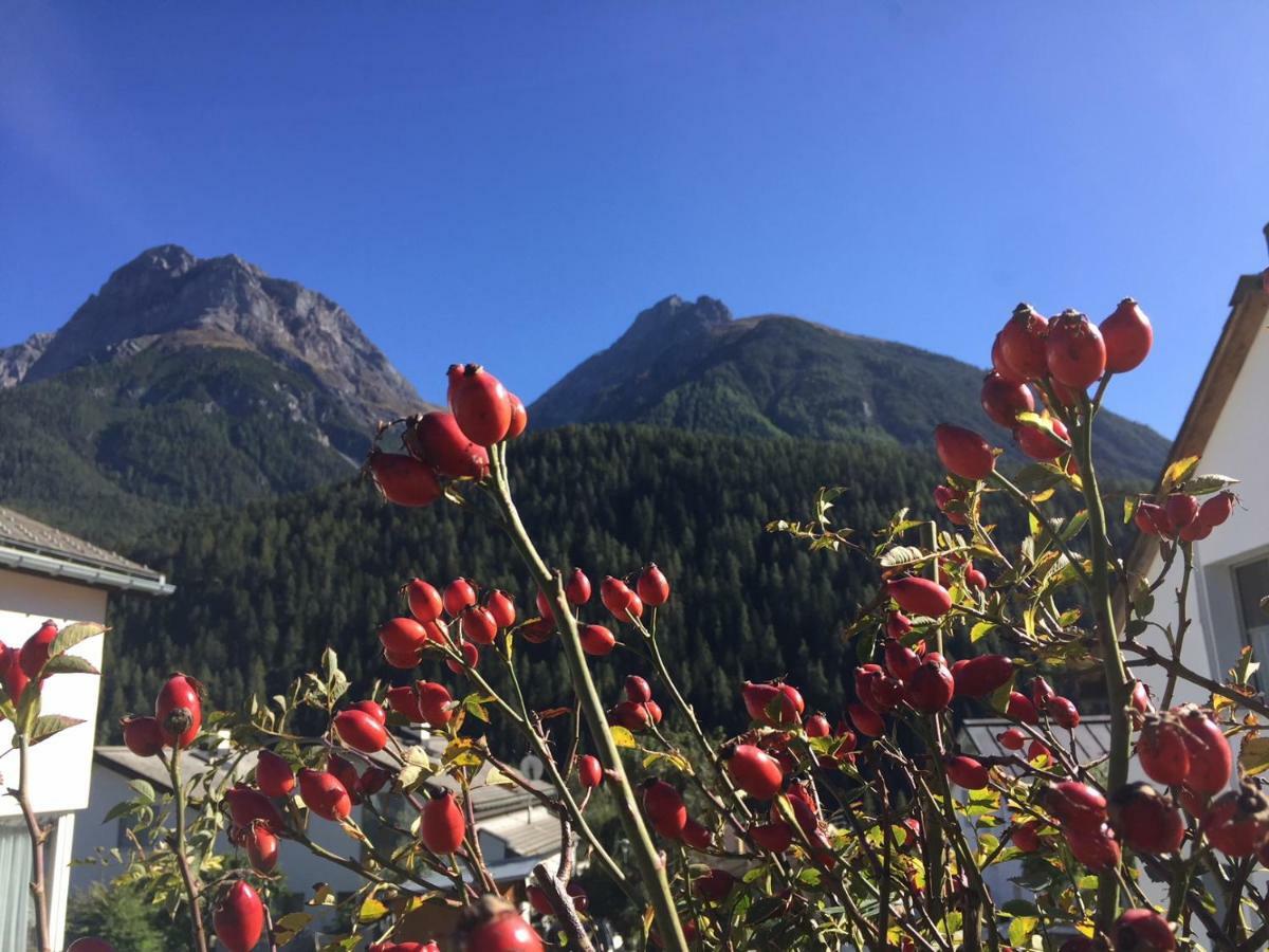 Apartamento Chasa Bazzi Scuol Exterior foto
